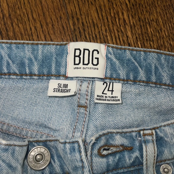Urban Outfitters BDG Slim Straight Jeans size 24. - Picture 2 of 2